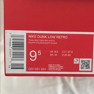 Nike Dunk Low Retro in Team Red and White